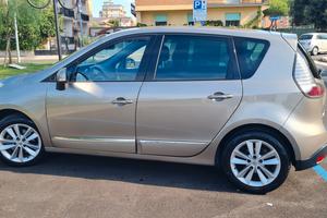 Scenic 3 xmod 1.5 dci  colore beige cenere