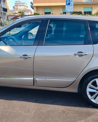 Scenic 3 xmod 1.5 dci  colore beige cenere