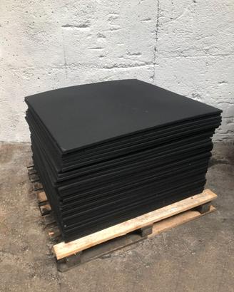 pavimento gommato per homegym Lacertosus 22mq