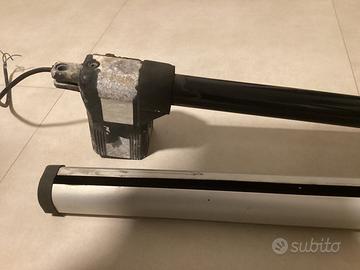 Braccio motore cancello FAAC