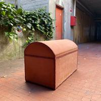Baule anni '60 rivestito in velluto
