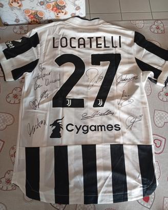 maglia Juventus nuova con autografi giocatori .