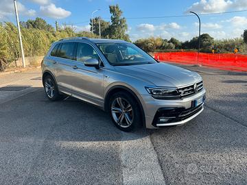 Volkswagen Tiguan RLine Gancio traino
