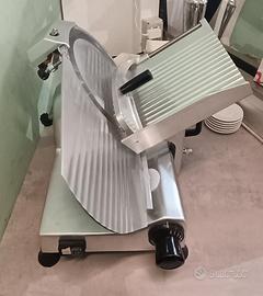 Affettarice a gravità HBS300