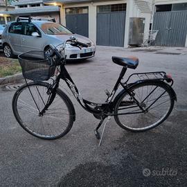 due biciclette da donna 