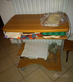 Tavolino mobiletto porta Compute e stampante