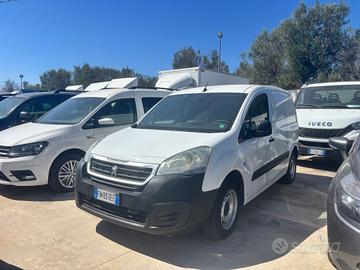 Peugeot partner 1.6 diesel - 2018 - 3 posti