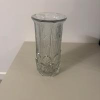 Vaso di vetro lavorato