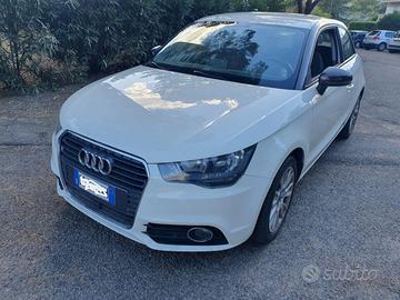 Audi A1 1.6 TDI 90 cv - neopatentati