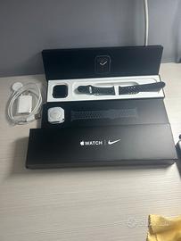 Apple watch series 6 nike 40mm gps+cellular 2020