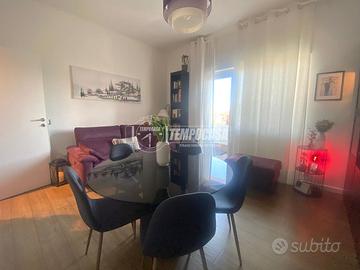 LUMINOSO TRILOCALE CON 2 BALCONI E CANTINA