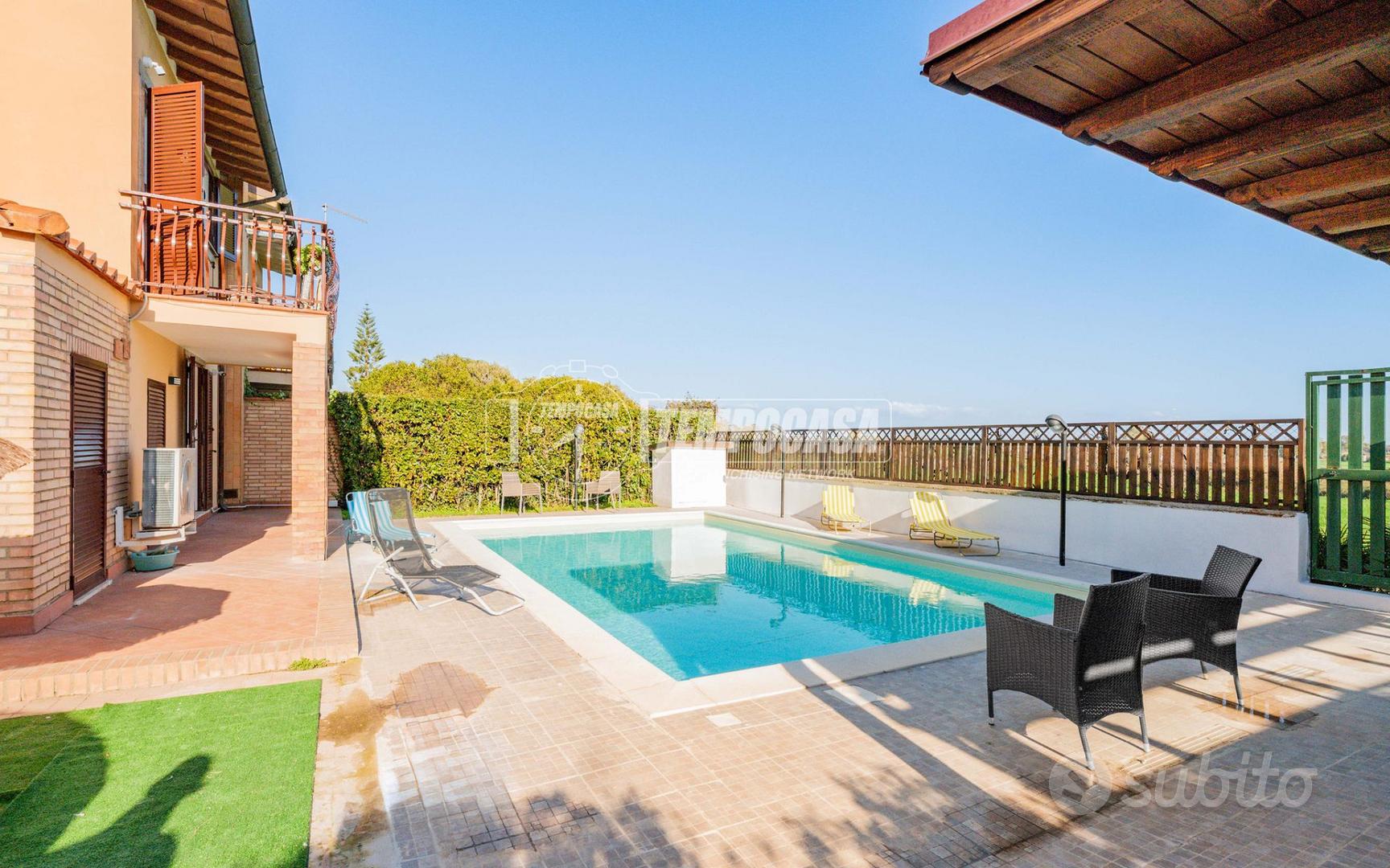 Casa – Ladispoli, Monteroni - Altro