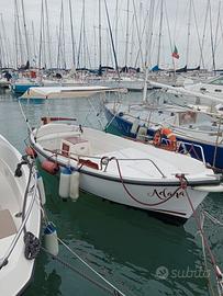 gozzo in vetroresina cantiere latino