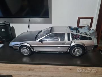 Hot Toys Delorean Mark2