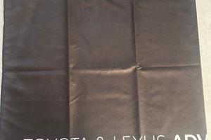 Telo mare Toyota Lexus