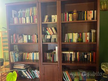 Grande libreria in legno