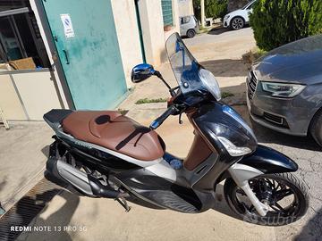 Beverly 350 sport touring
