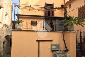 CASA SEMINDIPENDENTE A SAN VITTORE DEL LAZIO