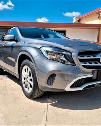 Mercedes-benz GLA 220 d Automatic 4Matic Business