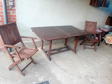 set tavolo e sedie da giardino 