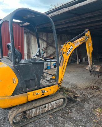 Escavatore jcb 8018 its carro allargabile