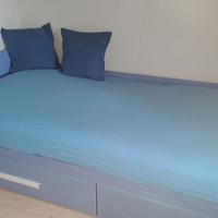 Letto e scrivania
