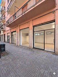 Ampio locale commerciale