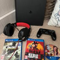 Ps4 slim +3 giochi + cuffie