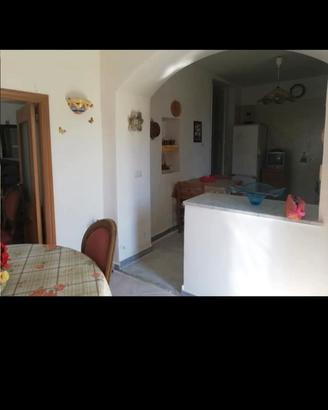 CASA SU 2 LIVELLI LIVELLO SUPERIORE DA RIFINIRE. 