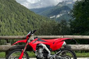 HONDA CRF R 450 del 2016 TARGATA