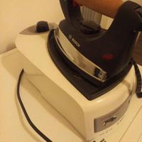 FERRO DA STIRO BOSCH  RITIRO A MANO DA BARI