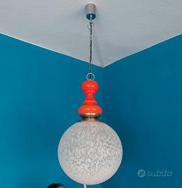 lampadario in vetro a sfera