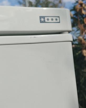 type DF02 frigorifero Indesit doppia porta 