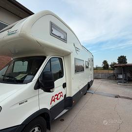Camper mansardato Arca M720 glt