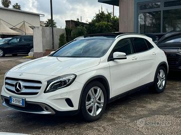 Mercedes-benz GLA 180 d premium TETTO APRIBILE