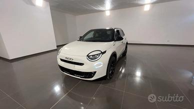 Fiat 600 Hybrid 110 CV DCT MHEV Sport Edizione Mil