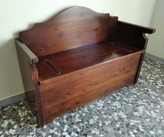 Cassapanca in legno massello