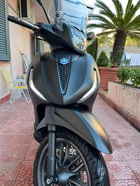 Scooter beverly 400 s