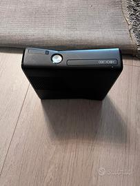 Xbox 360 nera +12 giochi 