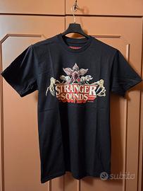 Netflix Stranger Sounds Milano: T-Shirt Ufficiale