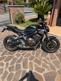 Honda CB 650 R 2024  NO E-Clutch!!!
