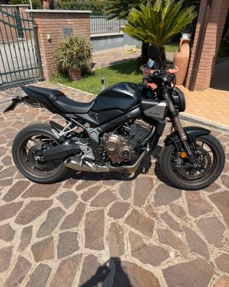Honda CB 650 R 2024  NO E-Clutch!!!