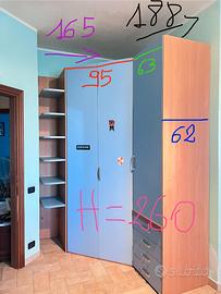 Cameretta: armadio, letto, scrivania Moretti