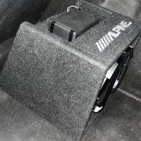 Subwoofer amplificato per auto