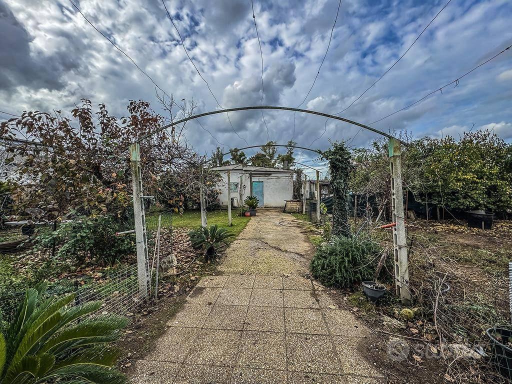Terreno di 1000 m² a Roma - Vista 3