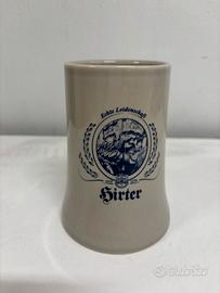 Boccali e bicchieri birra