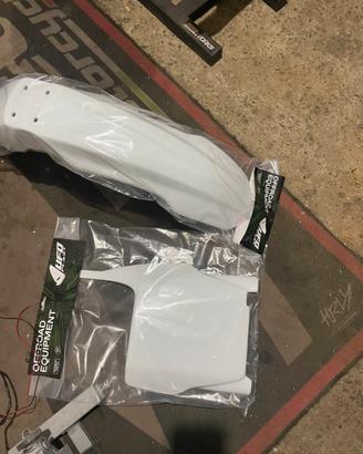 plastiche honda cr/hm cre