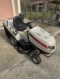 Trattorino Tagliaerba Twin Cut