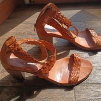 sandali in cuoio donna