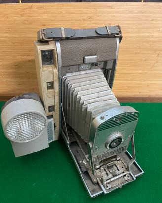 Polaroid Land Camera 800